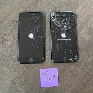 (2) Cracked screen Apple iPhone 7+ 128GB
